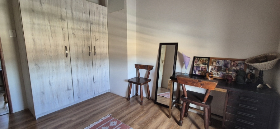 5 Bedroom Property for Sale in Cape Farms Western Cape